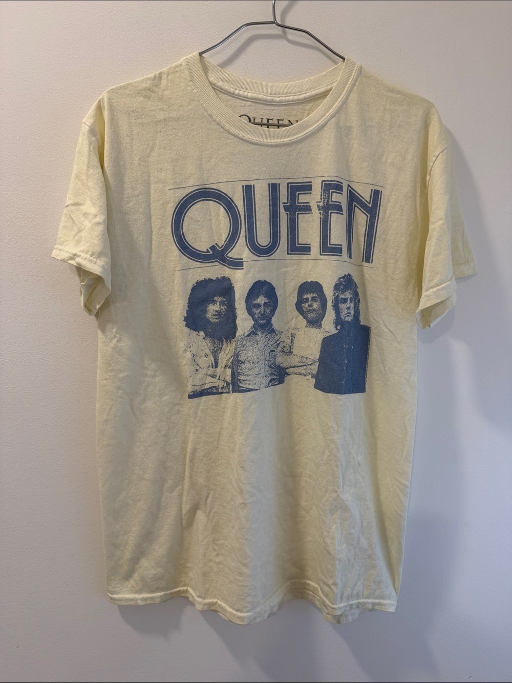 Queen Cream Short Sleeve Tee with Blue Graphic